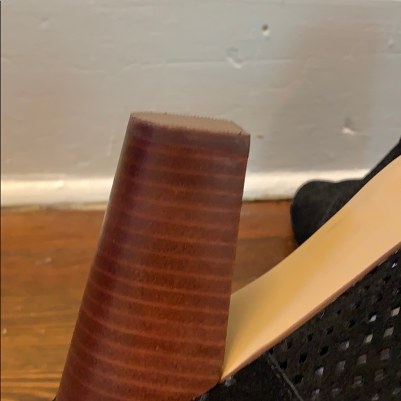 Dolce Vita Black Suede booties - Picture 3 of 4